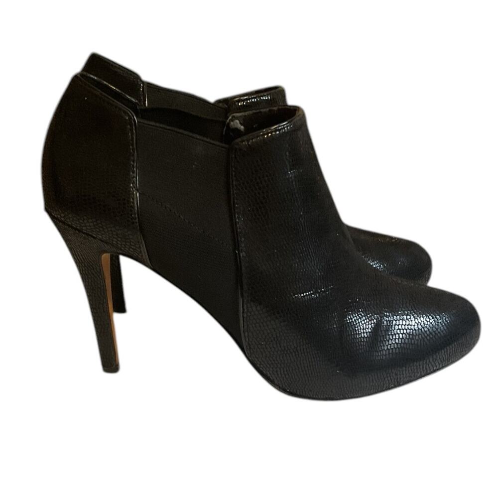White House Black Market Black Booties 9.5M Lizard Embossed Stiletto Heel - Picture 3 of 15